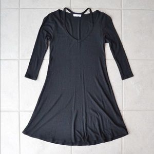 Tilly’s Black Quarter-Sleeve Dress